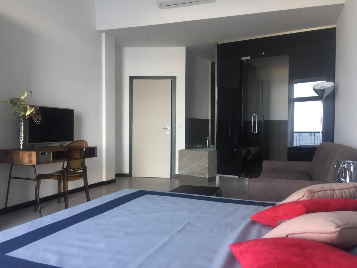 Residenza Santa Lu B&B Napoli Bagian luar foto