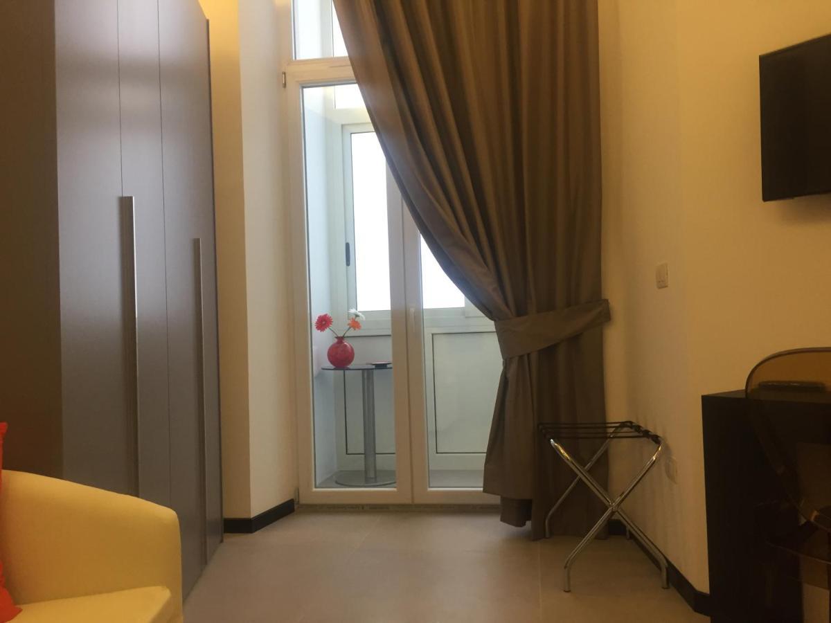Residenza Santa Lu B&B Napoli Bagian luar foto